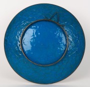 An antique Japanese cloisonne plate with floral vignette, Meiji period, 19th century, 30cm diameter - 2