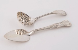 King's pattern antique sterling silver biscuit server by George Angel of London, circa 1866; and a sterling silver sugar sifter by John Round of Sheffield, circa 1903, (2 items), 18cm and 14.5cm long, 128 grams total