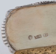 NATHANIEL MILLS antique English sterling silver vinaigrette adorned with an engraved image of THE SIR WALTER SCOTT MEMORIAL, made in Birmingham, circa 1848, 5.5cm wide - 5