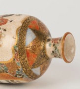 SATSUMA&nbsp;Shozan antique Japanese earthen ware baluster shaped vase, Meiji period, 19th/20th century, 12.5cm high - 5