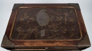 An antique Japanese travelling cabinet with 6 drawers and 2 doors, decorated with gilded panels and bronze mounts, Meiji period 19th/20th century, ​​​​​​​46cm high, 49cm wide, 32cm deep - 4