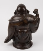 A Chinese heavy cast bronze statue of Buddha, 20th century, ten character mark to back, ​​​​​​​27cm high - 4