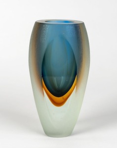 A Sommerso art glass vase with scavo finish, 21.5cm high