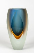 A Sommerso art glass vase with scavo finish, 21.5cm high - 2