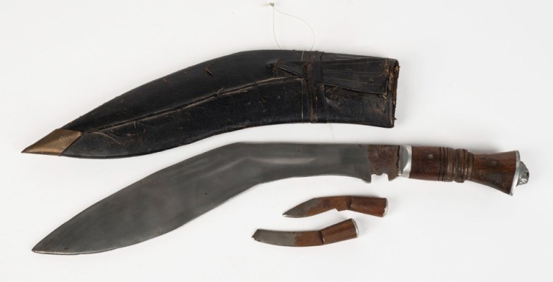 KUKRI Nepalese knife set in scabbard, ​​​​​​​42cm overall