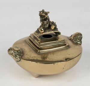 A Chinese cast bronze censer with foo dog finial and handles, 19th/20th century, 9.5cm high, 11cm wide