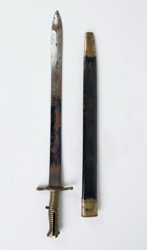 Antique British bayonet and scabbard, mid 19th century, ​​​​​​​54.5cm long