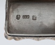 An antique English sterling silver vinaigrette, stamped "D.P.", Birmingham, circa 1854, ​​​​​​​3.8cm wide - 4