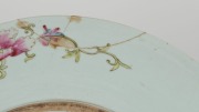 An antique Chinese Canton porcelain charger (A/F) on carved wooden stand, 19th century,&nbsp; ​​​​​​​41cm diameter - 3