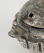 Antique Malaysian Silver Tobacco Box (Chelpa) Of broadly spherical form with a shaped apron with scalloped edge. - 2