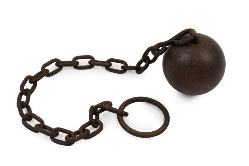 BALL & CHAIN, 19th century, 75cm long