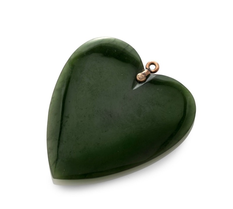 An antique New Zealand greenstone heart-shaped pendant with rose gold mount, 19th century, ​​​​​​​5cm high