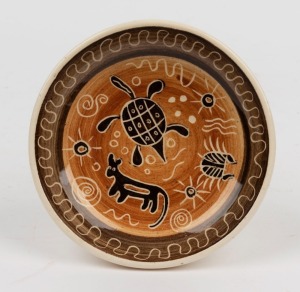 GUY BOYD pottery dish with Aboriginal motifs, incised "Guy Boyd", ​​​​​​​11.5cm wide