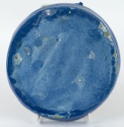 MURIEL FOOTE blue and yellow glazed pottery dish with applied grapes and leaves, incised "M.F.", ​​​​​​​18cm wide - 3