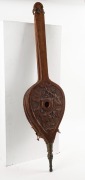 Australian fire bellows with carved gumnuts and leaves, 19th/20th century, ​​​​​​​92cm long - 2