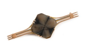 WENDT of Adelaide, 9ct yellow gold bar brooch set with mineral specimen, 19th century, stamped "Wendt, 9ct", 5cm wide, 5.6 grams