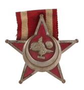 TURKEY - World War One Star, also known as the Gallipoli Star medal/badge; 1915, with "B.B.&Co" verso under pin; enamel and nickel-plated brass. Some (remnant) ribbon present.