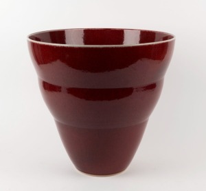 CHRIS SANDERS impressive studio pottery vase with pigeon blood glaze, signed "C. Sanders '92", 39cm high, 39cm wide