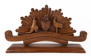 FEDERATION handsome standing coat of arms carved in solid fiddleback blackwood, late 19th century, 26cm high, 46.5cm wide