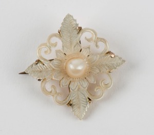 An antique pearl and mother of pearl brooch mounted in 9ct yellow gold, 19th century, 3cm wide