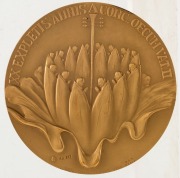 VATICAN: 1986 set of three medals issued to mark the Eighth Year of Pope John Paul II's pontificate and to commemorate the 20th Anniversary of the closing of the Second Vatican Council. The set is numbered 077/900 to the rims of the 22ct gold (55gm), ster - 4