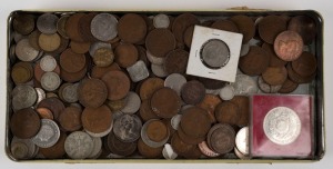 Coins - World: An accumulation of Australian and world coins in a biscuit tin. Total weight: 2.1kg. (qty)