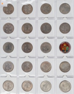 New Zealand - Coins: George VI, 1940 Half Crowns, (20) of which 19 are VF-EF+ and one is beautifully enamelled.