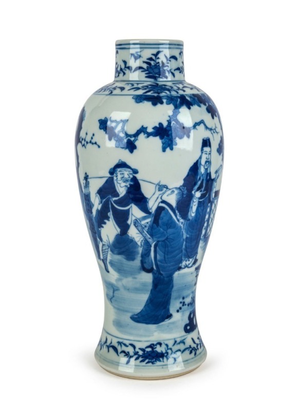 An antique Chinese blue and white porcelain vase, Qing Dynasty, 19th/20th century, underglaze four character mark to base, ​​​​​​​31cm high