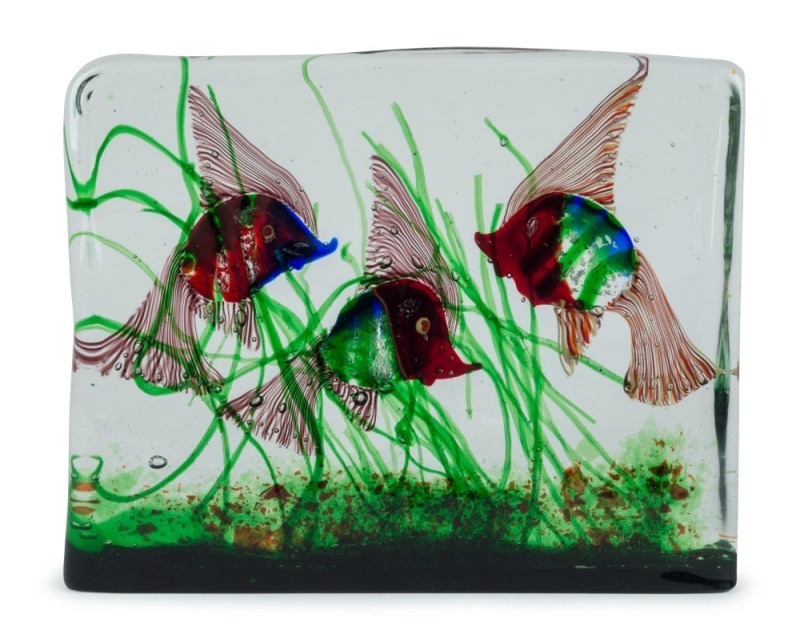 CENEDESE Murano glass aquarium fish block with three fish in seaweed, by ALFREDO BARBINI,  21cm high, 25cm wide, 6cm deep 