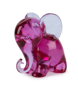 ARCHIMEDE SEGUSO Murano glass elephant statue.  Note these are usually initialled AS on the foot however this one has been obscured by the original red foil label "Made in Murano Italy", 9.5cm high 