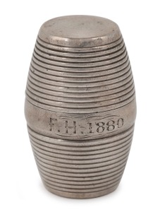 A Georgian sterling silver barrel shaped nutmeg box, made in London, early 19th century, 4cm high