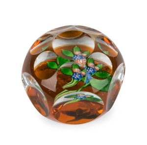 ST. LOUIS "NOSE GAY" antique French glass paperweight, 19th century, ​​​​​​​4cm high, 5.5cm wide