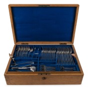 Antique English silver plated cutlery in fitted oak canteen with lift out tray, late 19th century,  the canteen, 48cm wide 