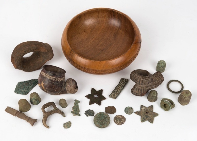 Archaeological collection bronze and pottery fragments, unknown origins