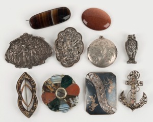 Assorted antique and vintage brooches, ornaments, locket etc., 19th and 20th century, (10 items), the largest 6cm wide