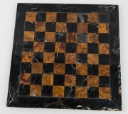 CHESS SET, carved onyx pieces with board, 20th century, (33 items), the largest piece 9cm high - 2