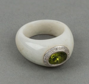 A tourmaline, hardstone and white gold ring, 