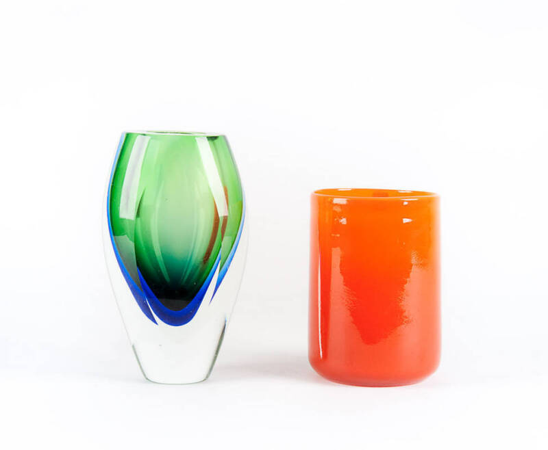 SWEDISH ART GLASS: Kosta somerso faceted glass vase & Frick Hoglund Boda orange glass vase. 22 and 16cm.