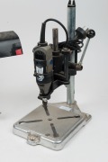 CLISBY LATHE, made in Australia, 20th century, on stand with fitted light. Together with a Dremel tool on stand. (2 items) - 3