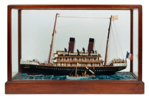 A vintage model steamboat in cedar cabinet, titled "Provence", the case 37cm high, 56cm wide, 21cm deep