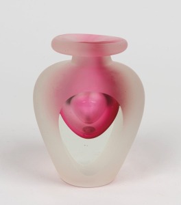 KALKI GLASS New Zealand pink art glass vase,  12cm high 