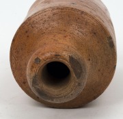 THOMAS FIELD (Sydney), antique pottery ginger beer bottle, ​​​​​​​impressed "T. FIELD POTTERY, SYDNEY", 16cm high - 3