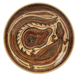 CARL COOPER pottery bowl with crocodile decoration, incised "Carl Cooper, Australia, 1949", 20.5cm diameter