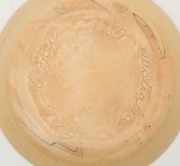 CARL COOPER pottery plate with marine animal decoration, incised "Carl Cooper, Australia, 1950", ​​​​​​​21.5cm diameter - 2