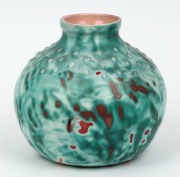 JODAL green glazed pottery vase with pink interior, incised "Jodal, '62, Dodd",  ​​​​​​​12cm high  - 2