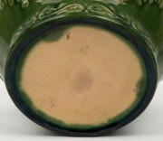 BENDIGO POTTERY green glazed jardiniere, ​​​​​​​impressed "4" to base, 14cm high, 20cm wide - 5