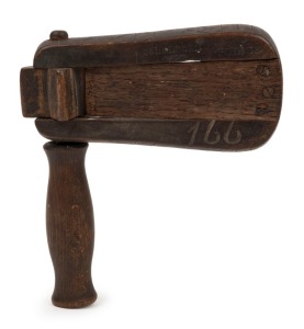 PARKER antique wooden police rattle, stamped "PARKER 233 HOLBORN, POLICE, 166", 19th century, 16cm high, 15cm wide