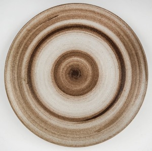 PETER LOWE brown glaze pottery platter, incised "Lowe, '89", ​​​​​​​35cm diameter