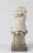 GOLDSCHEIDER Austrian Art Deco porcelain seated Pierrot statue, black factory mark "Goldscheider", 20.5cm high - 2