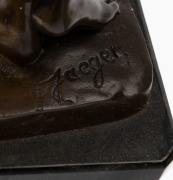 GOTTHILF JAEGER (1871-1933), lady with a bird, bronze statue on black marble base, signed "Jaeger", 56cm high overall - 4
